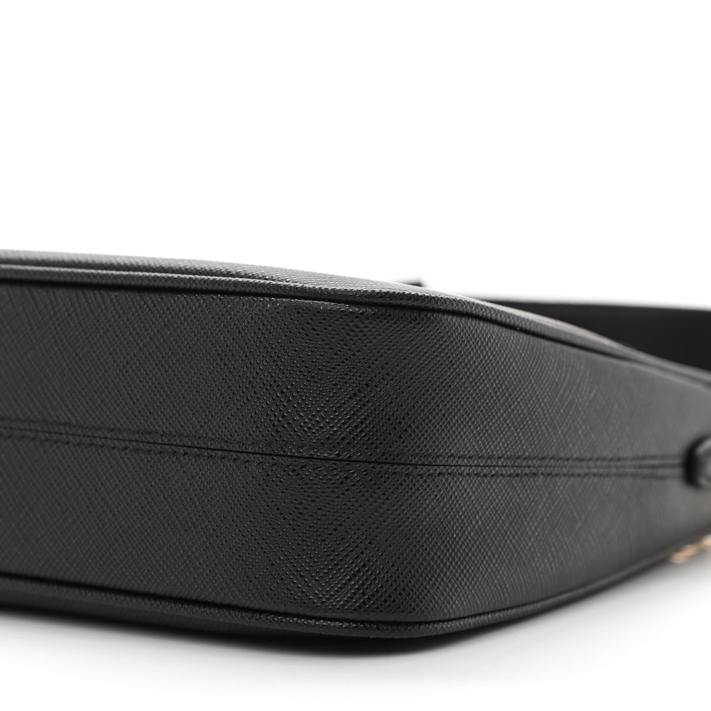 Saffiano Lux Re-Edition 2005 Shoulder Bag Black