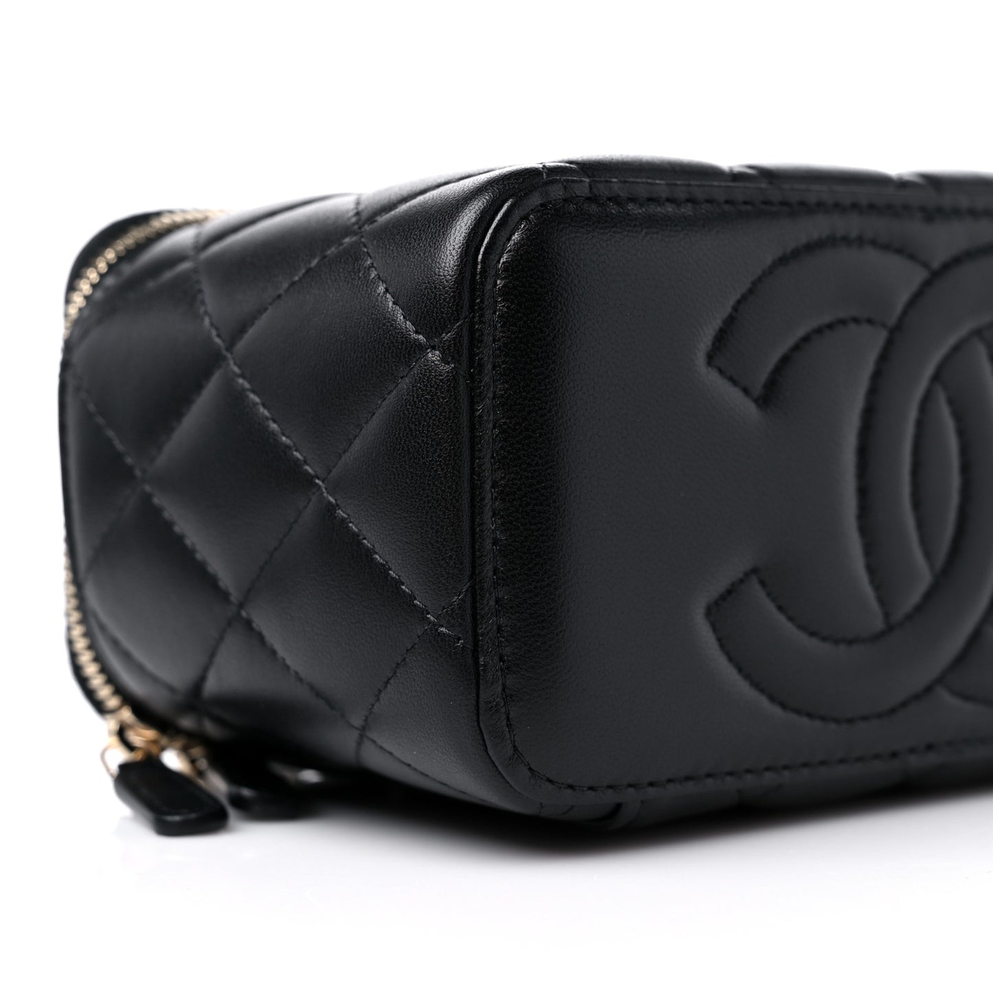 Lambskin Quilted Metal Small Top Handle Vanity Case With Chain Black