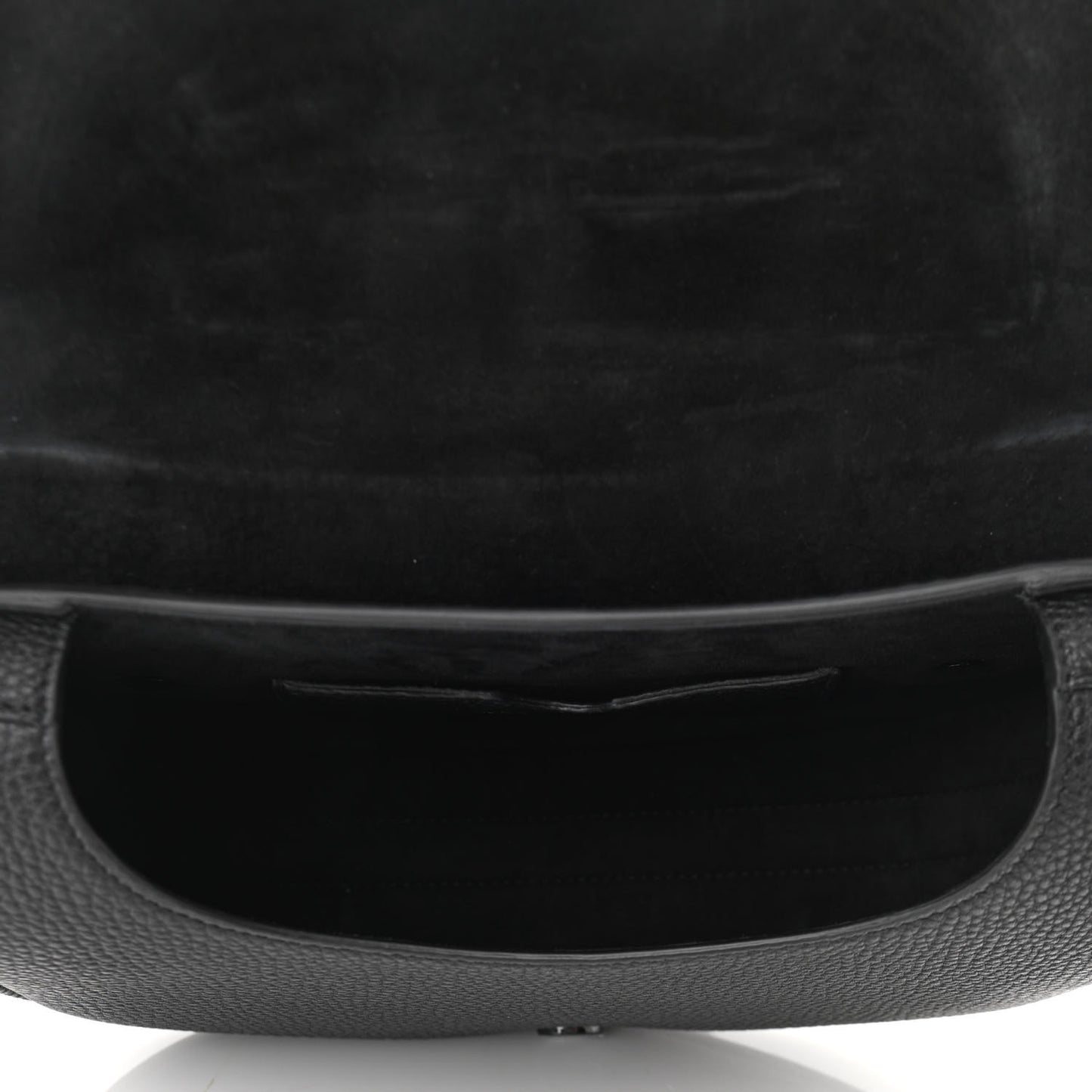Grained Calfskin Medium Bobby Flap Black
