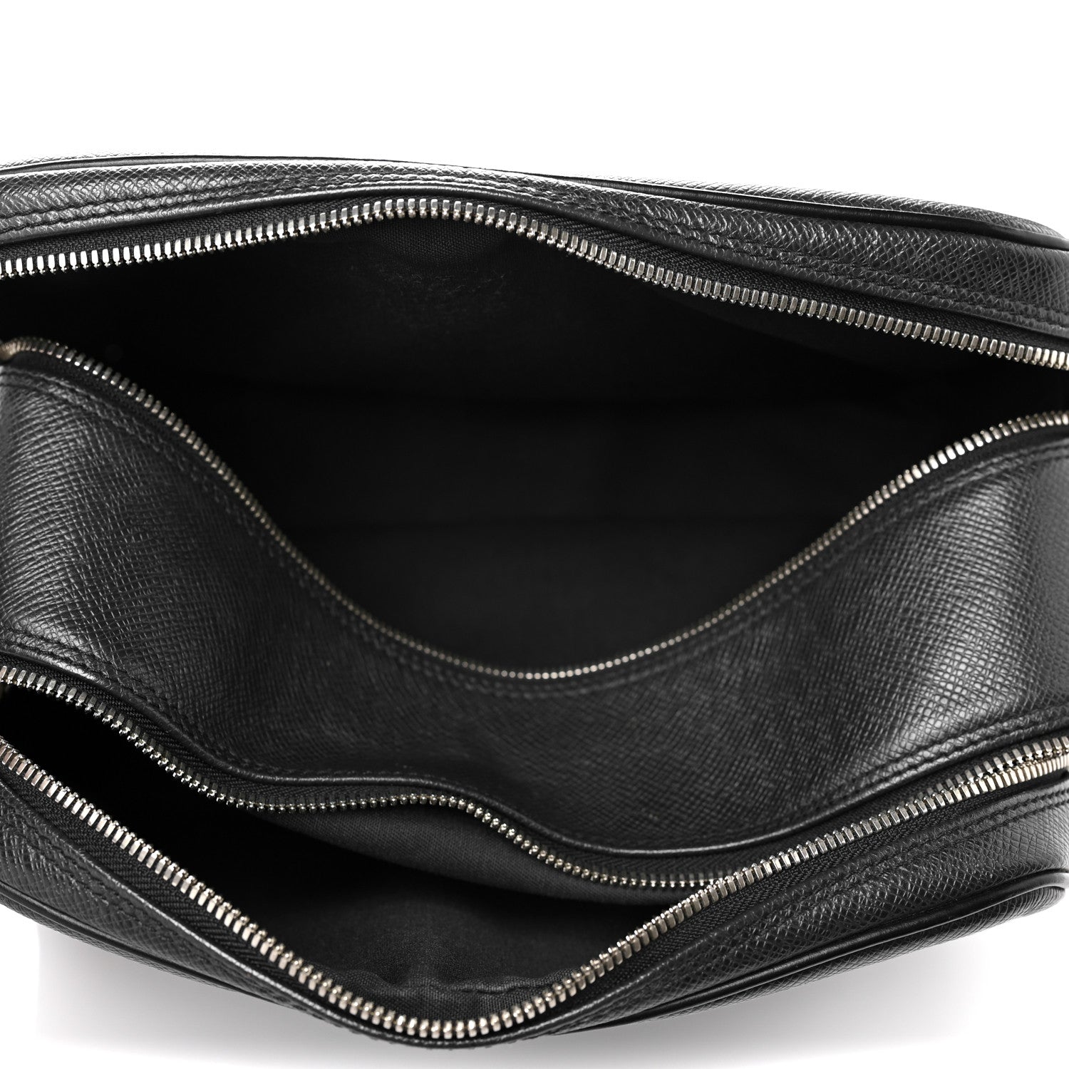 Louis Vuitton Taiga Reporter Messenger Ardoise 4 of 8