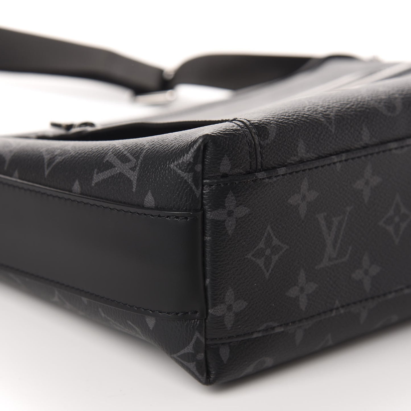 Monogram Eclipse Odyssey Messenger PM
