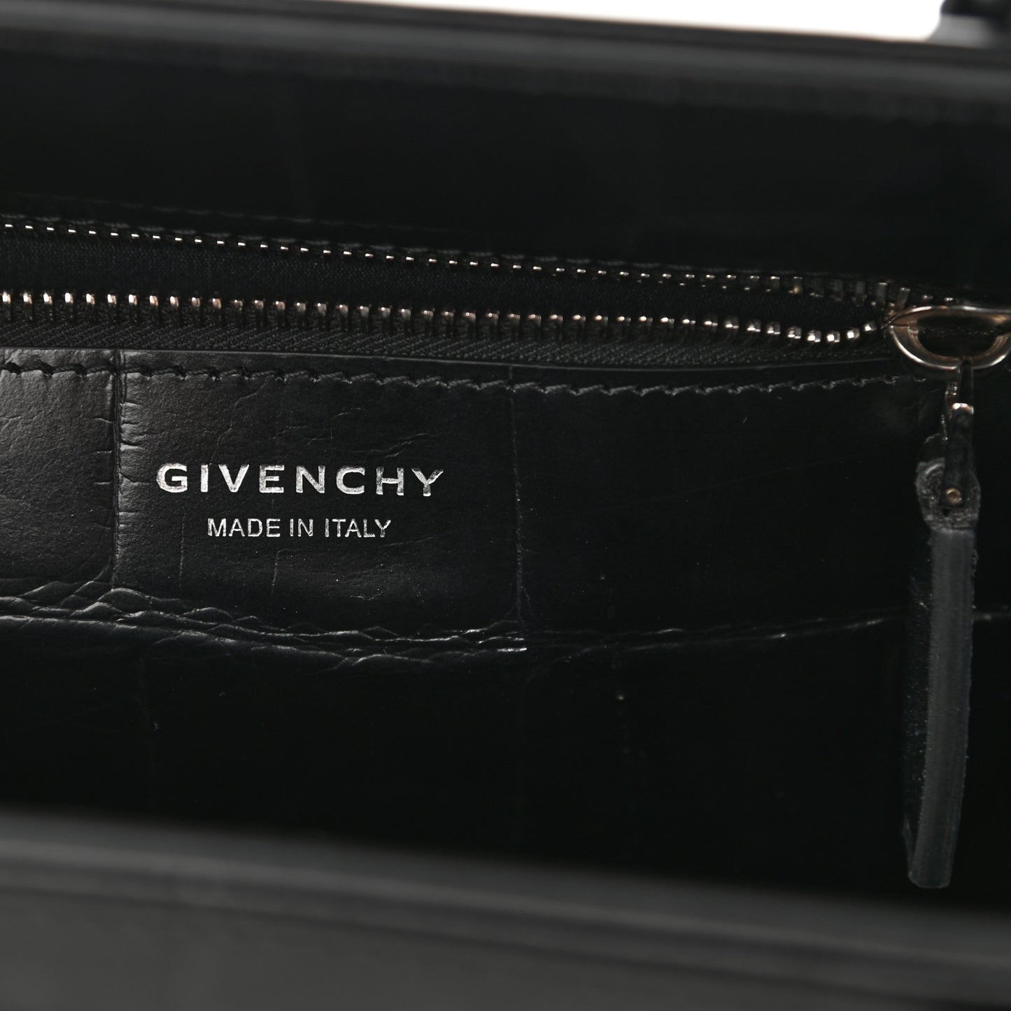 Calfskin Crocodile Embossed Medium Lock Antigona Black