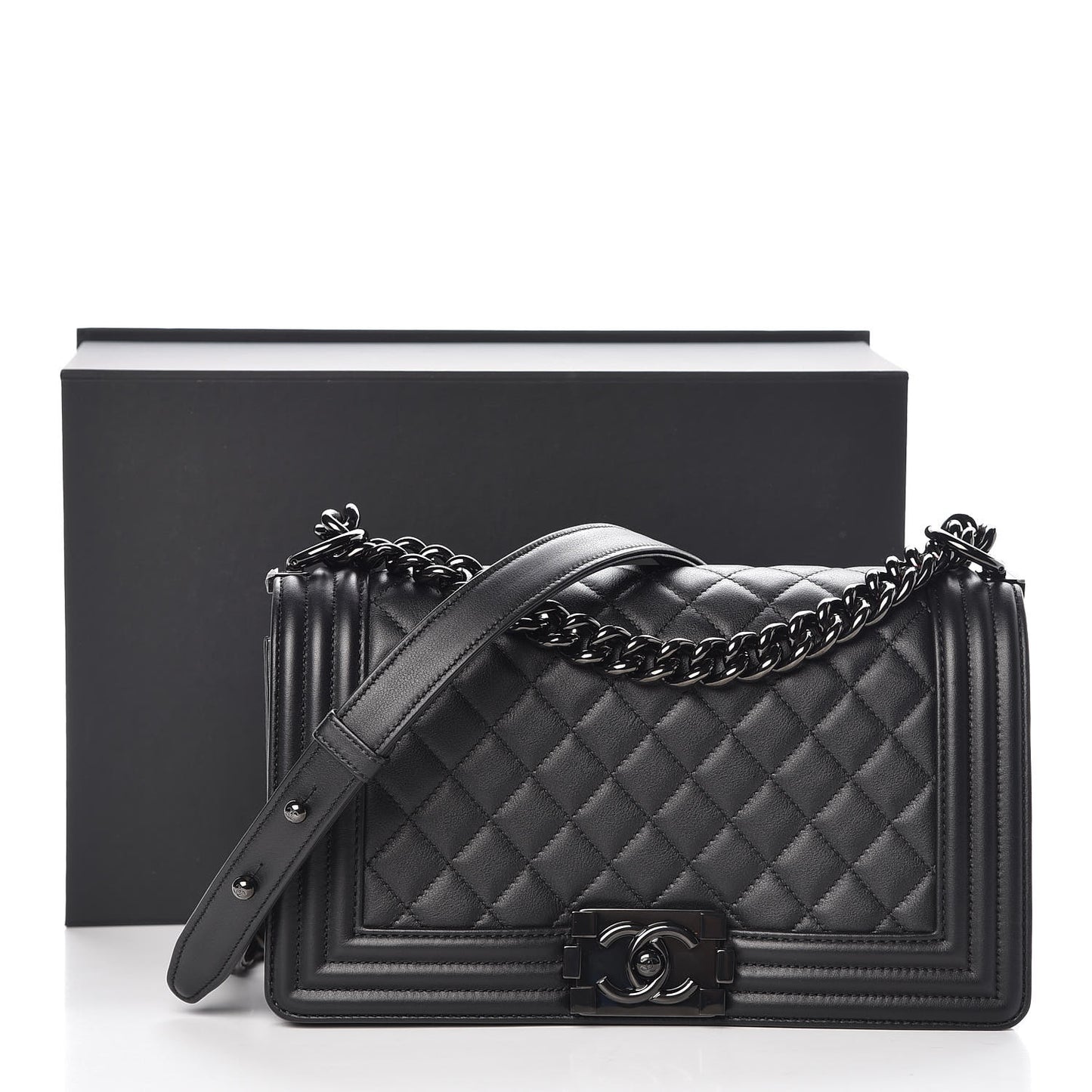 Calfskin Quilted Medium Boy Flap So Black