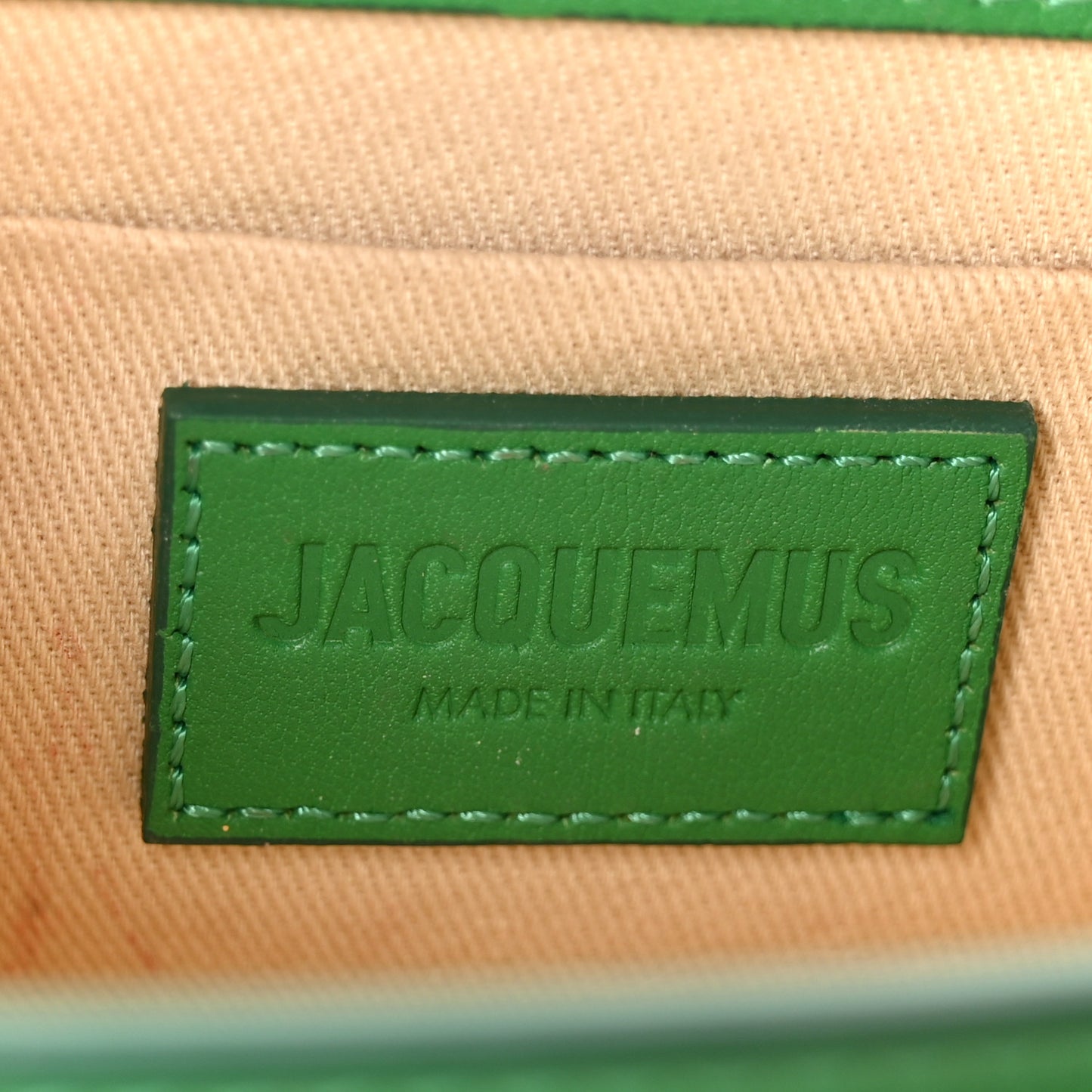 Smooth Calfskin Le Chiquito Long Green