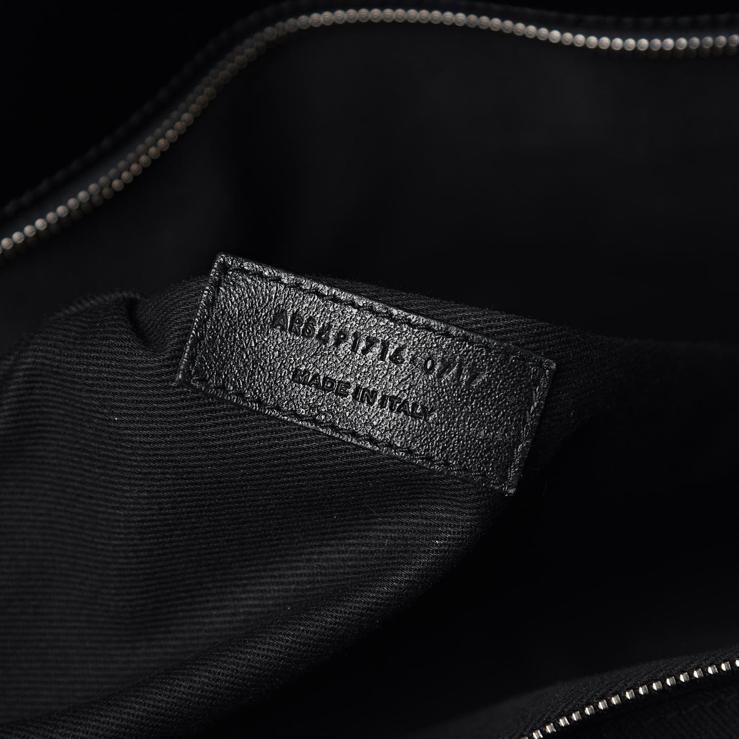 Cracked Shiny Calfskin Souple 36H Sac De Jour Duffle Black