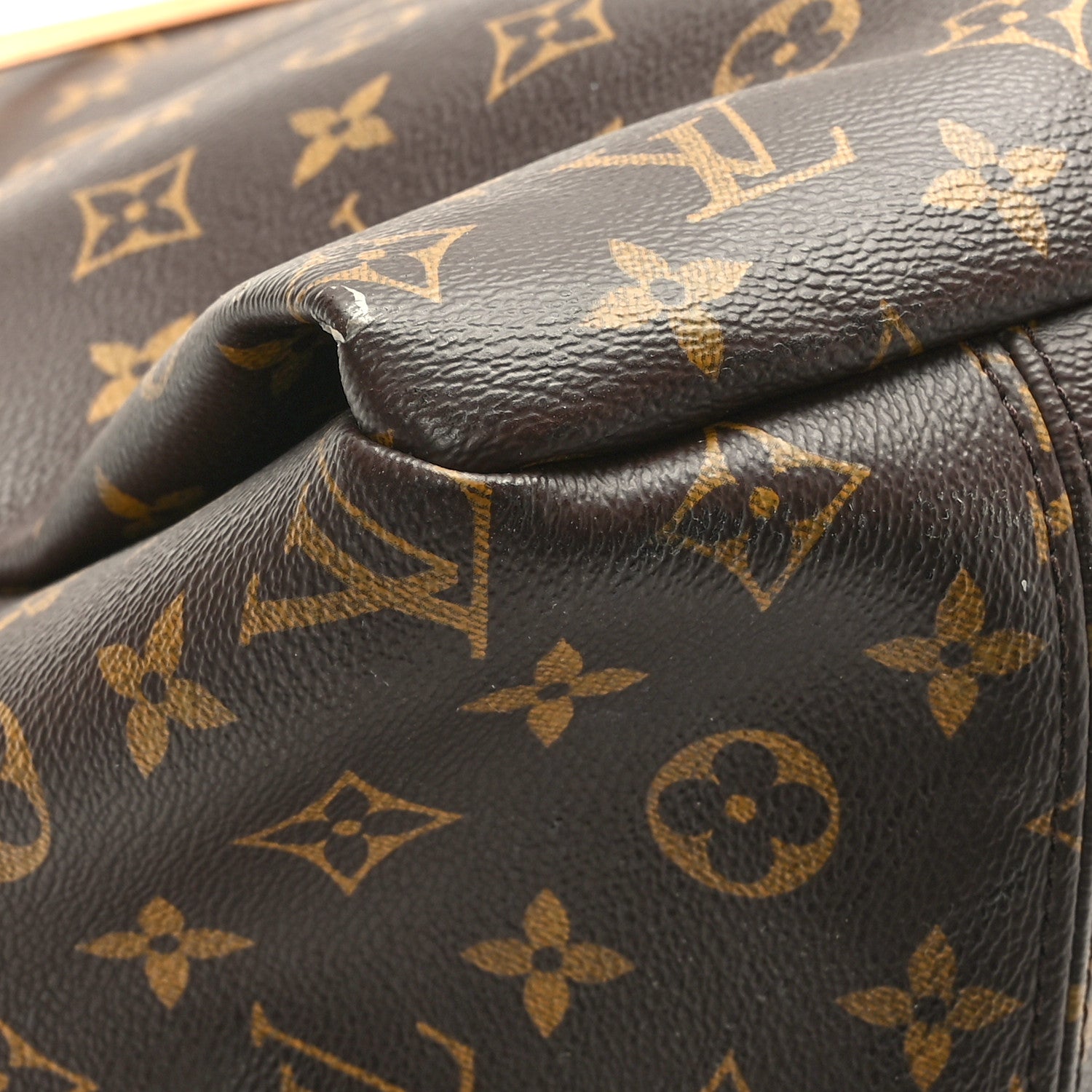 Louis Vuitton Monogram Artsy MM 7 of 10