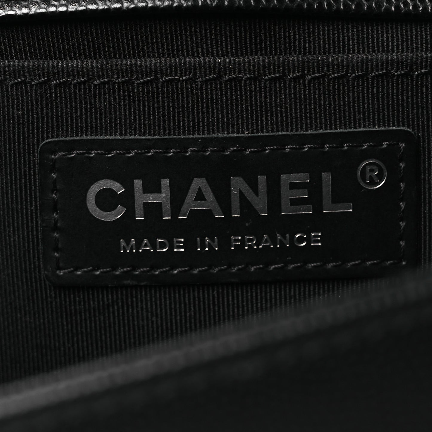 Caviar Quilted Medium Boy Flap Black