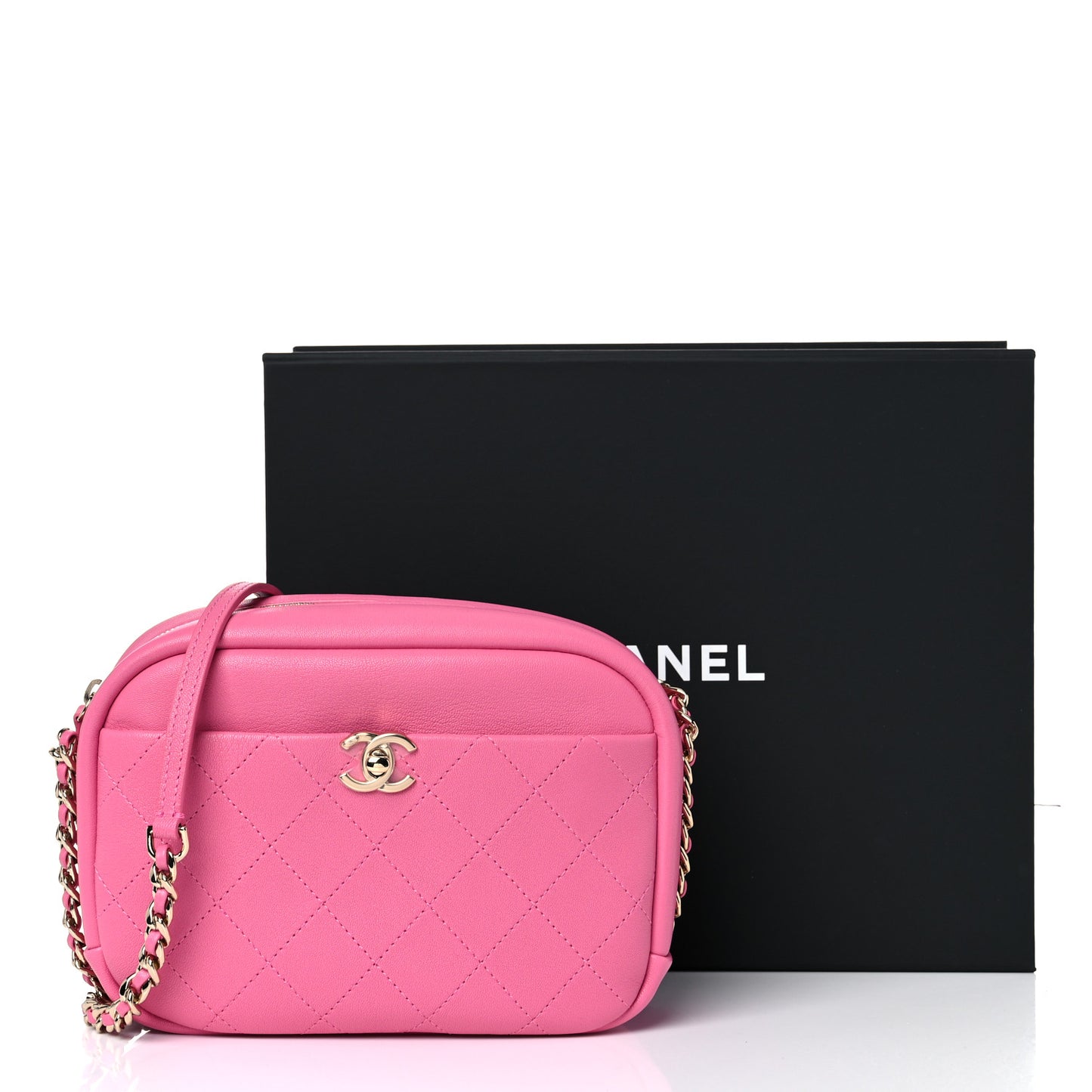 Goatskin Quilted Medium Casual Trip Camera Case Pink