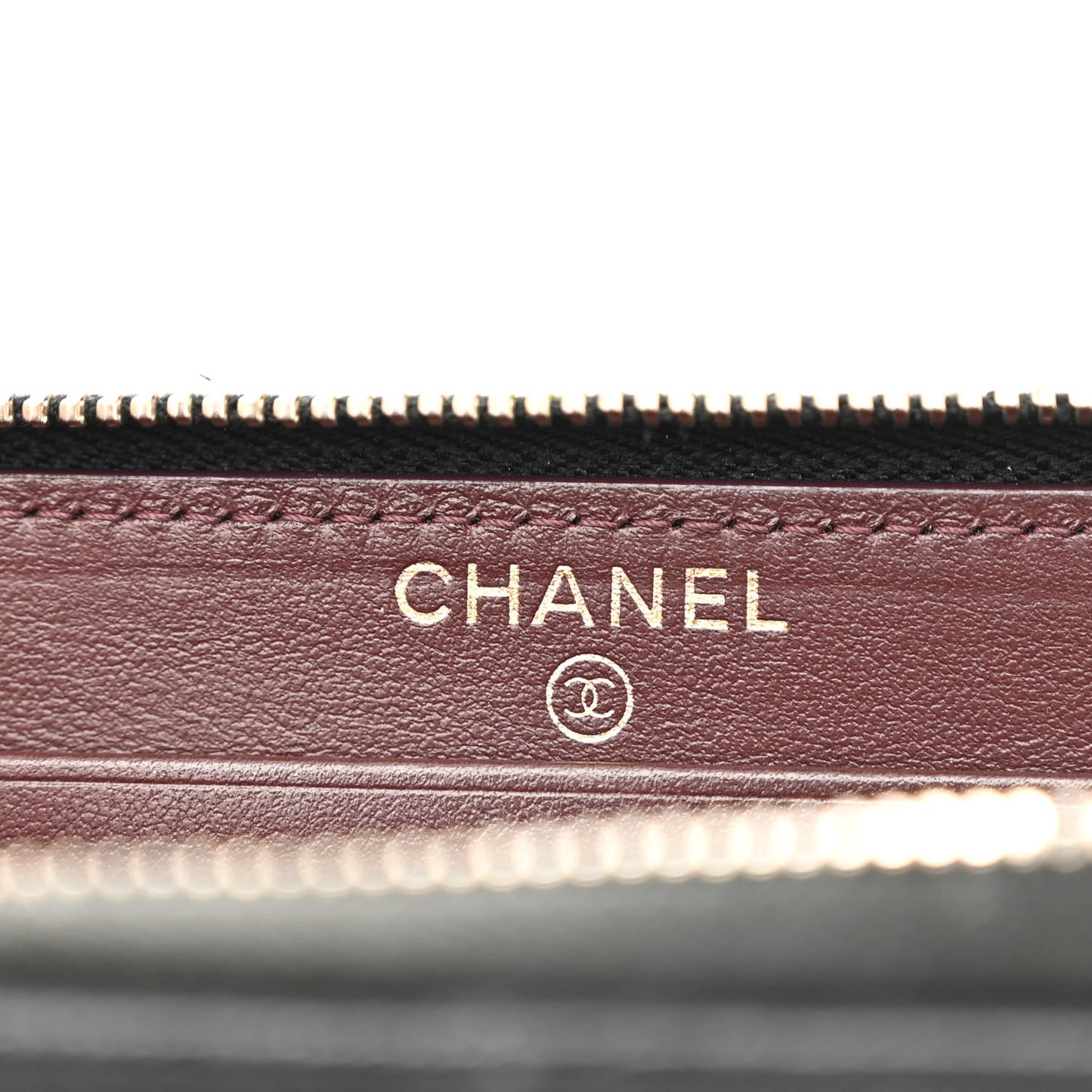 Caviar Quilted Medium Zip Around Wallet Black