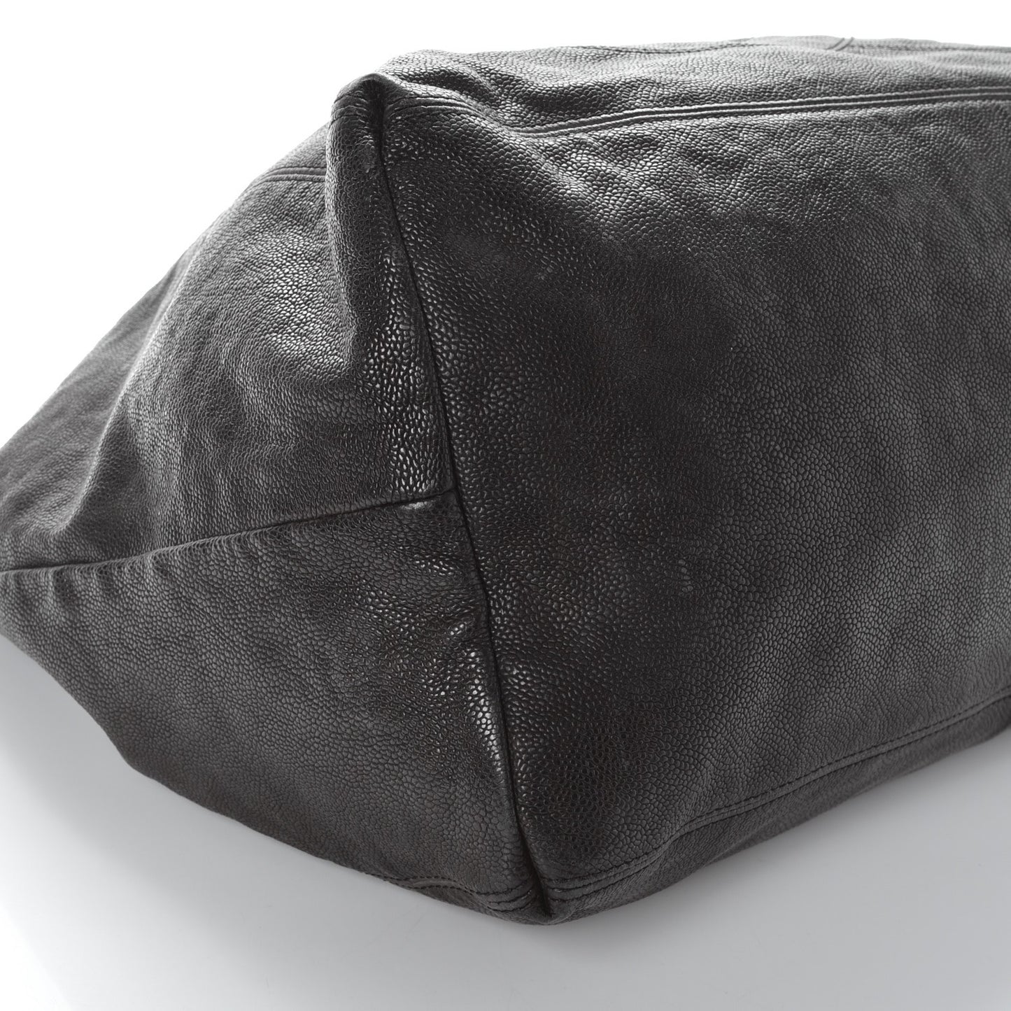 Distressed Caviar XL Coco Cabas Black