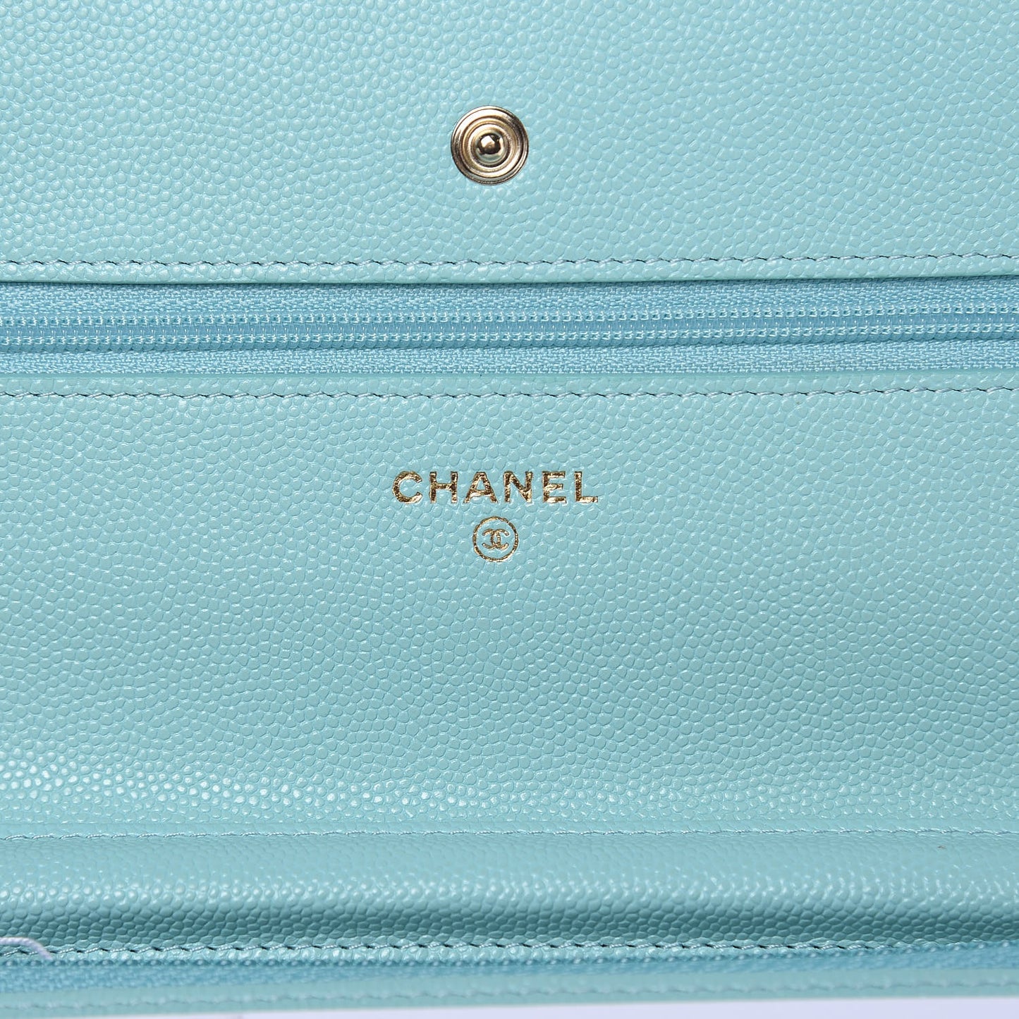 Caviar Quilted Wallet On Chain WOC Light Blue