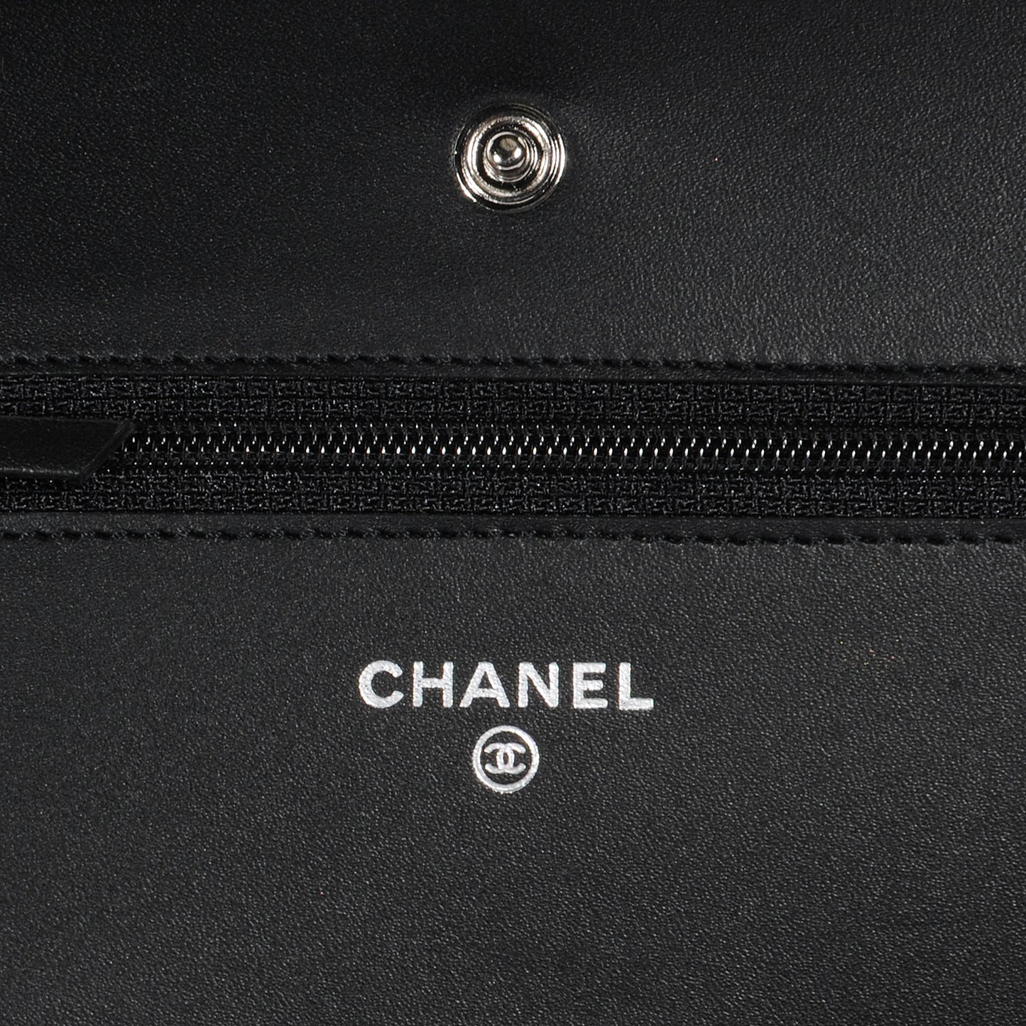 Caviar Wallet on Chain WOC Black