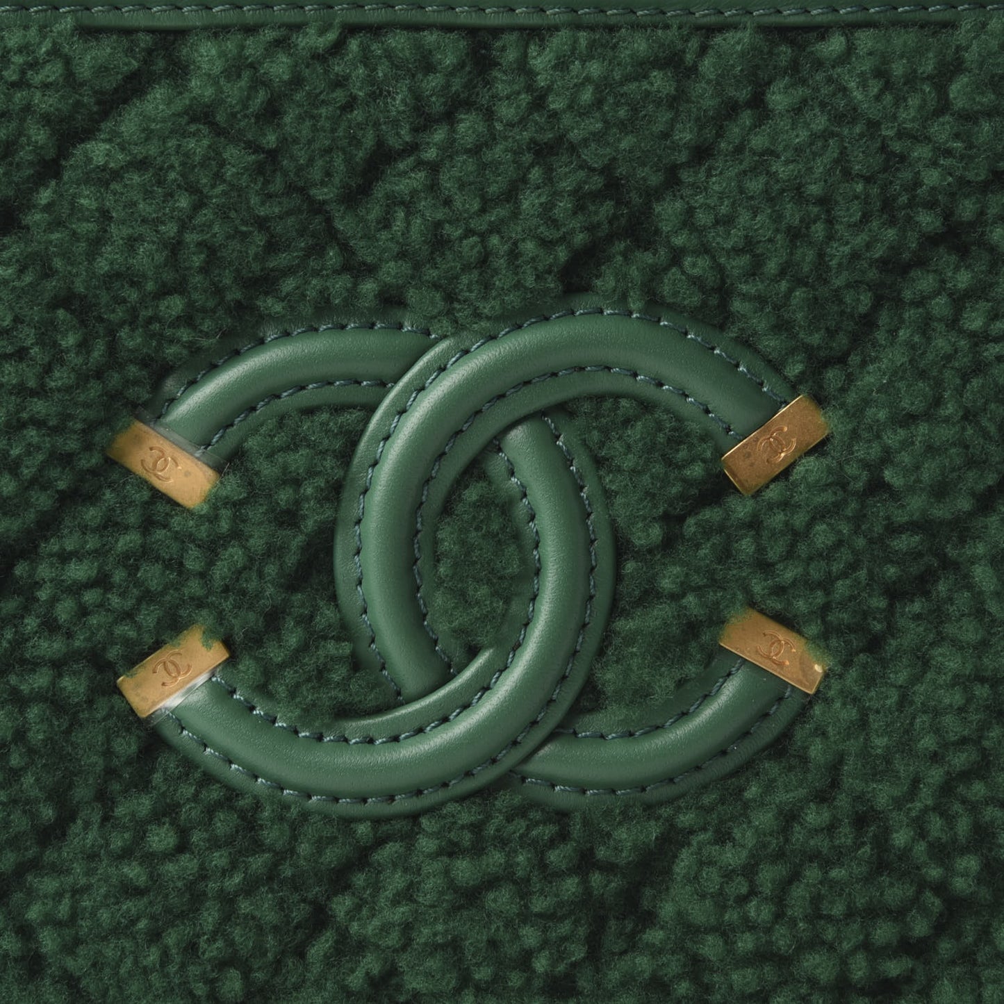 Lambskin Shearling Quilted Small CC Filigree Vanity Case Green