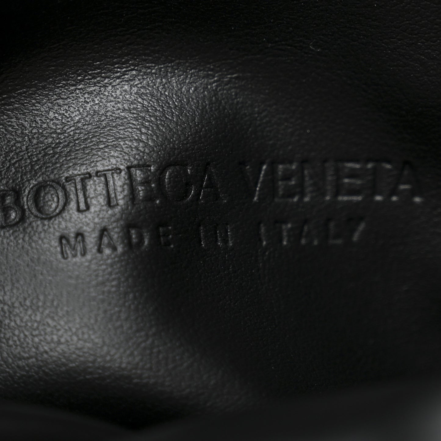 Calfskin Intrecciato Mini Hop Black