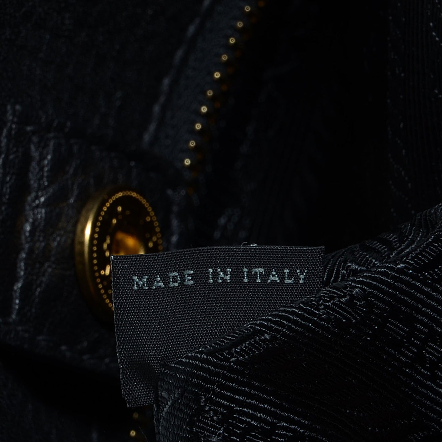 Vitello Daino East West Tote Nero Black