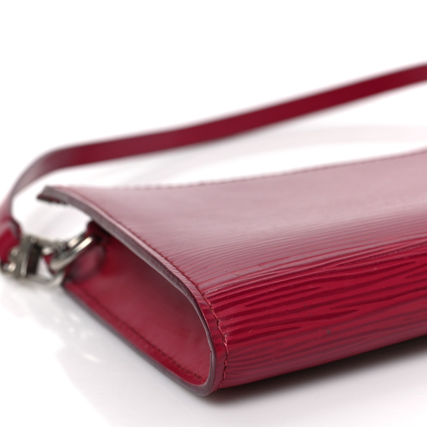 Epi Pochette Accessories 24 Fuchsia