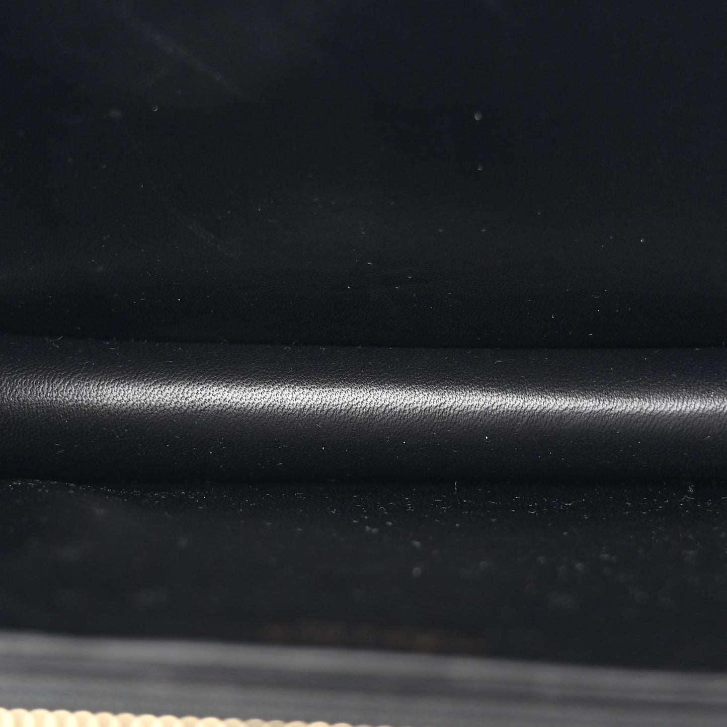 Stingray Medium Classic Box Flap Bag Black