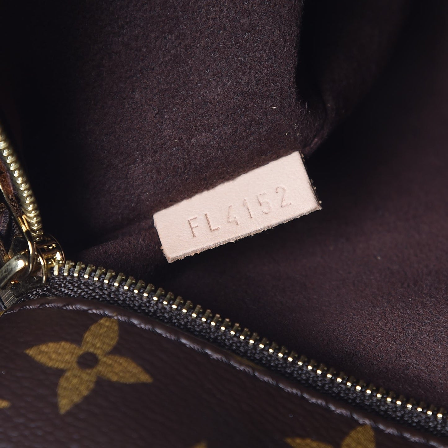 Monogram Metis