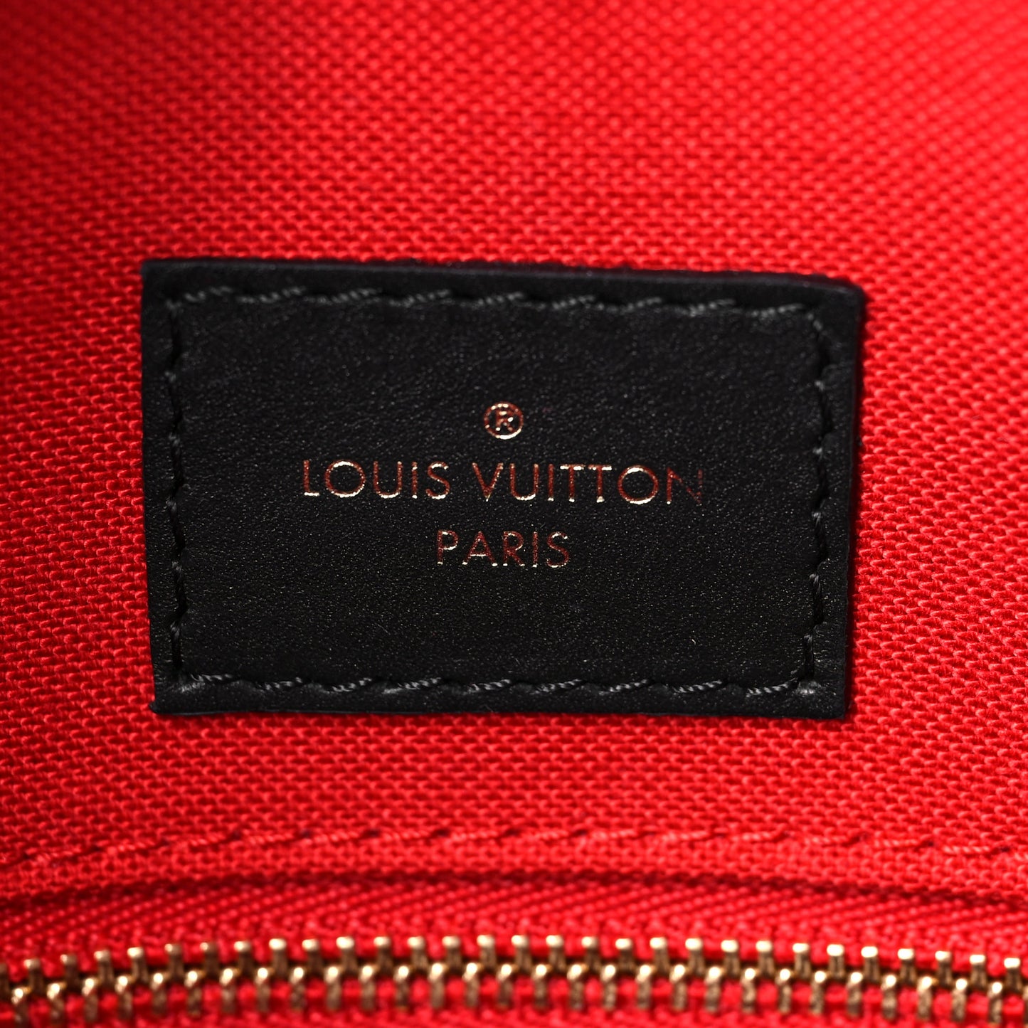 Reverse Monogram Giant Onthego MM