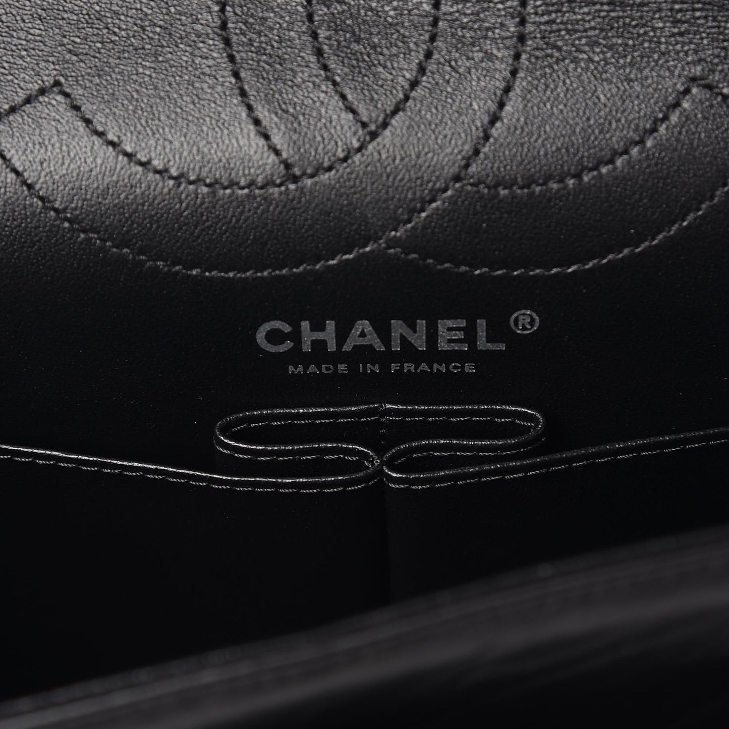 Aged Calfskin Chevron Quilted 2.55 Reissue 226 So Black