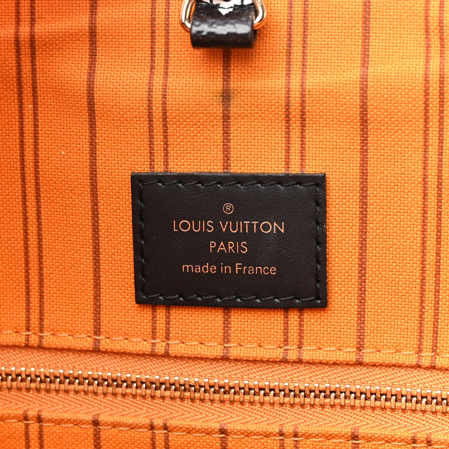 Monogram Giant Jungle Onthego GM Black