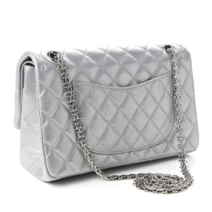 Chanel Metallic Aged Calfskin 2.55 Reissue 225 Flap Silver 3 of 10