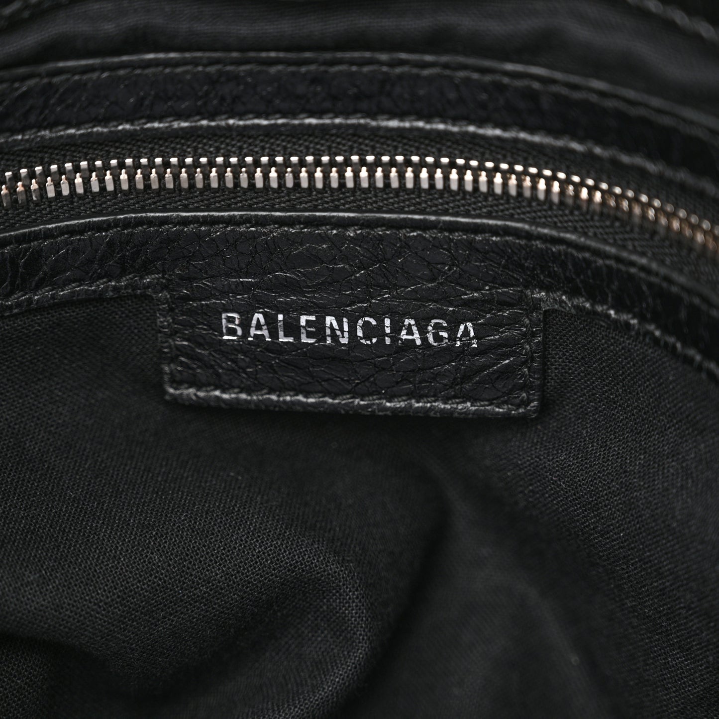 Agneau Arena Medium Le Cagole Messenger Bag Black
