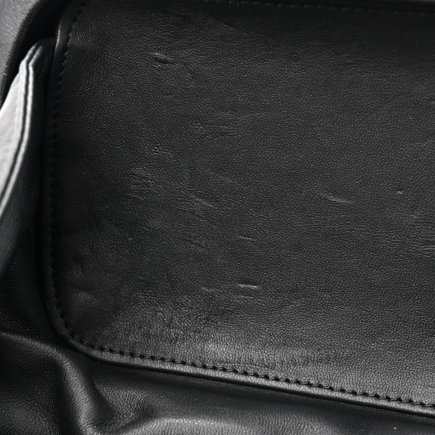 Nappa Intrecciato Knot Clutch Black