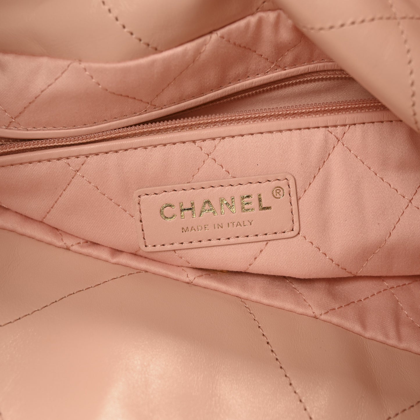 Calfskin Quilted Small Chanel 22 Light Pink