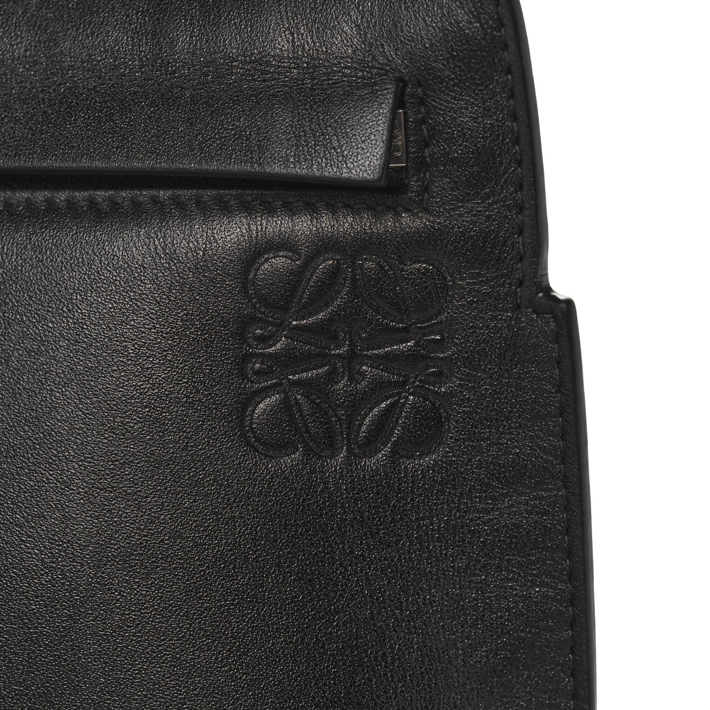 Calfskin T Pouch Black