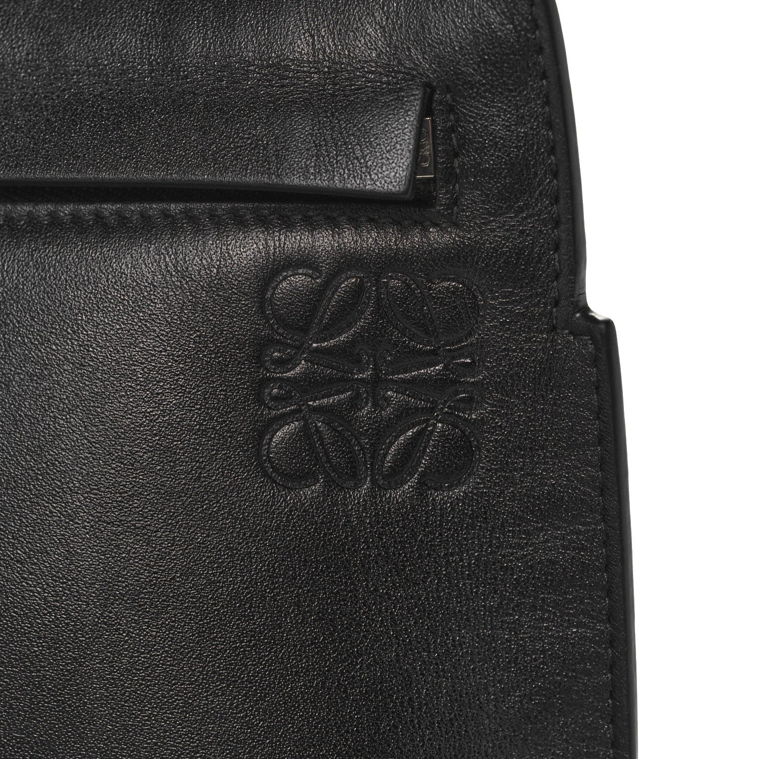 Loewe Calfskin T Pouch Black 8 of 14
