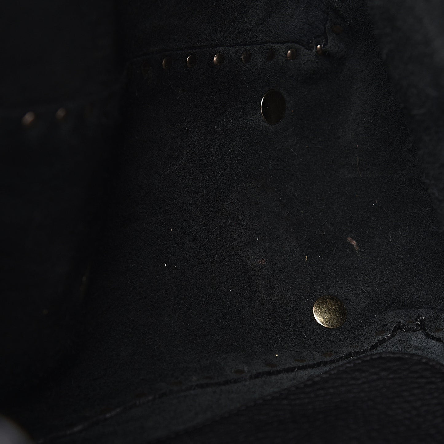 Pebbled Calfskin Medium Rockstud Tote Black