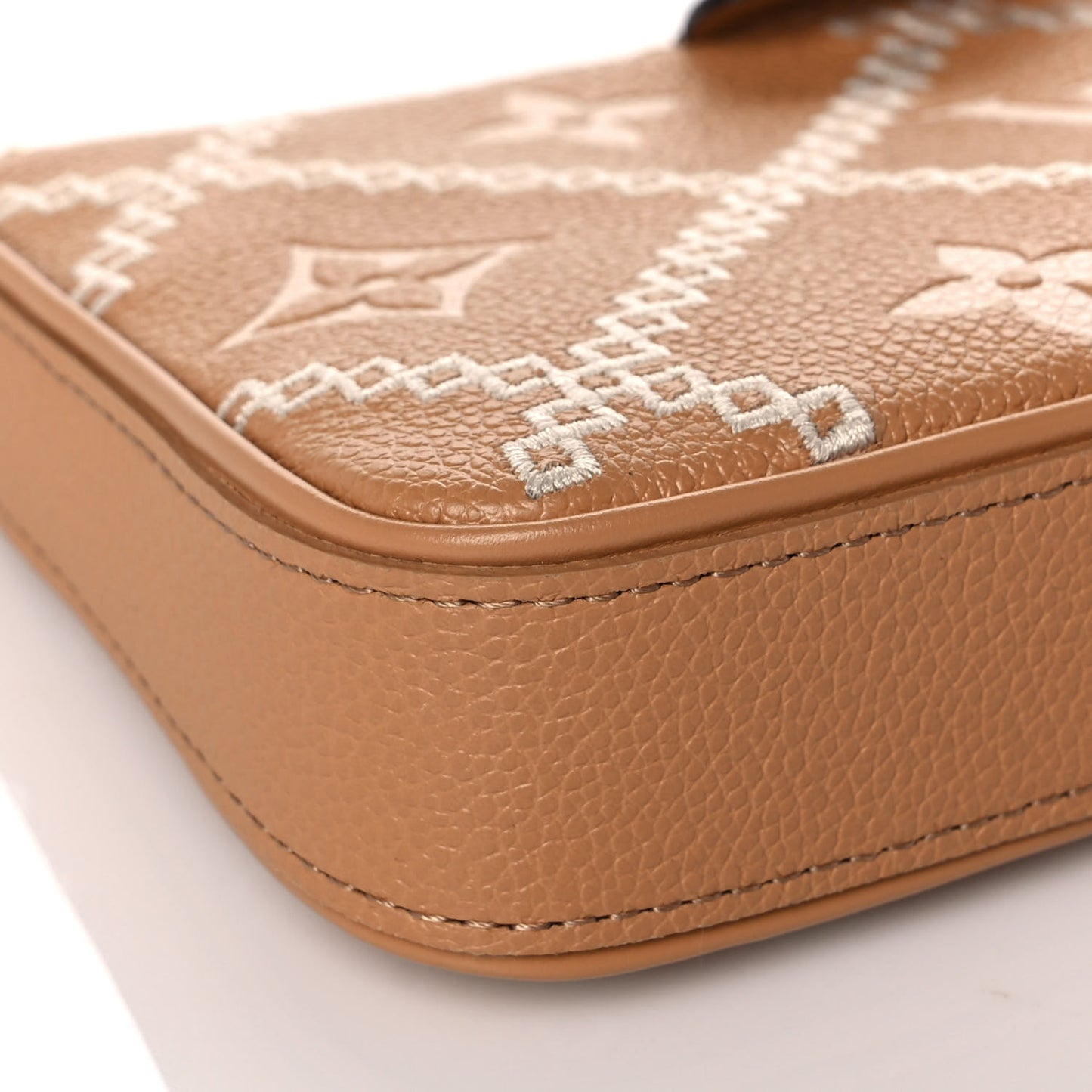 Empreinte Monogram Giant Broderies Easy Pouch On Strap Arizona