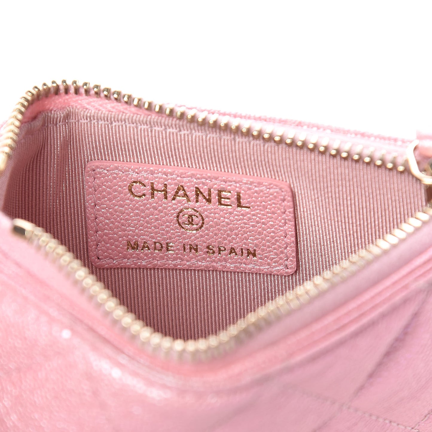 Iridescent Caviar Quilted Flap Zip Card Holder Pink