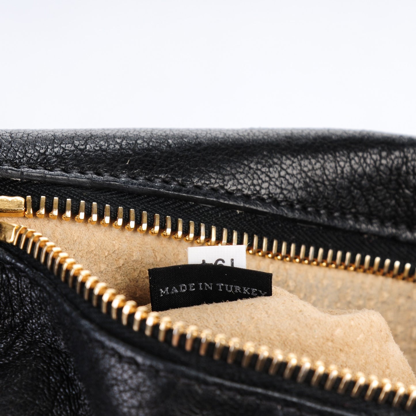 Cervo East-West Flap Satchel Nero Black