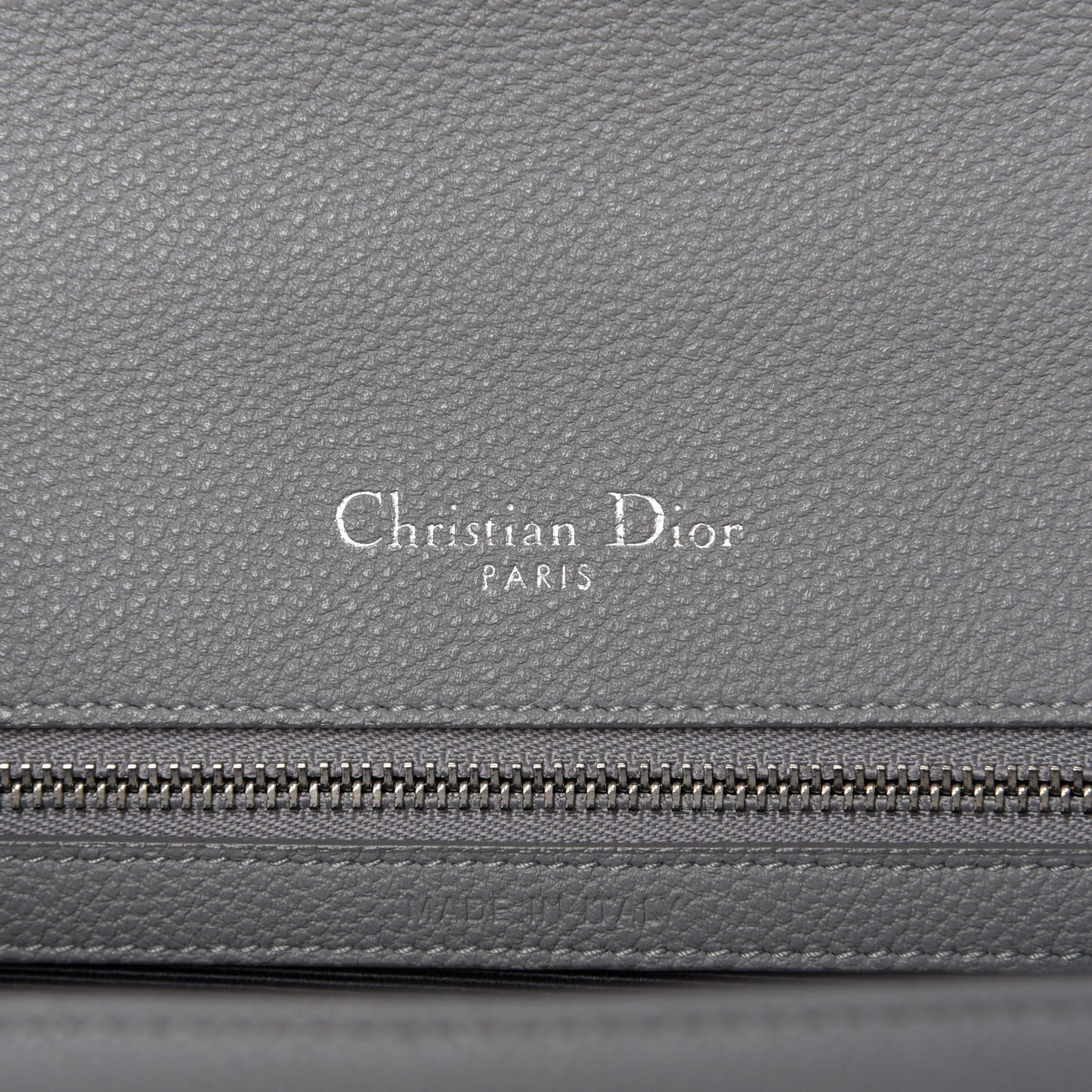 Grained Calfskin Medium Diorama Flap Bag Gris