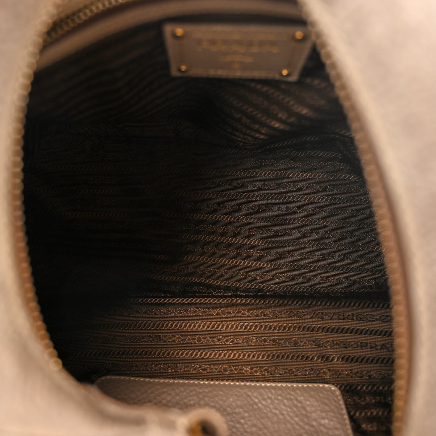Vitello Daino Hobo Argilla