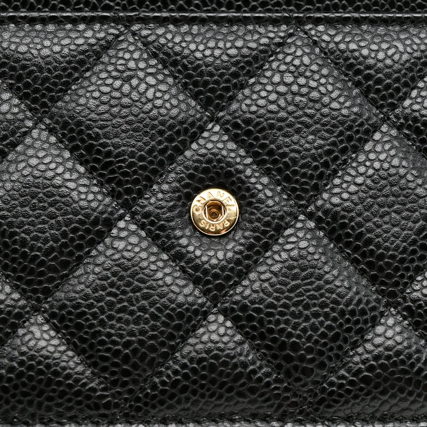 Caviar Quilted Wallet on Chain WOC Black