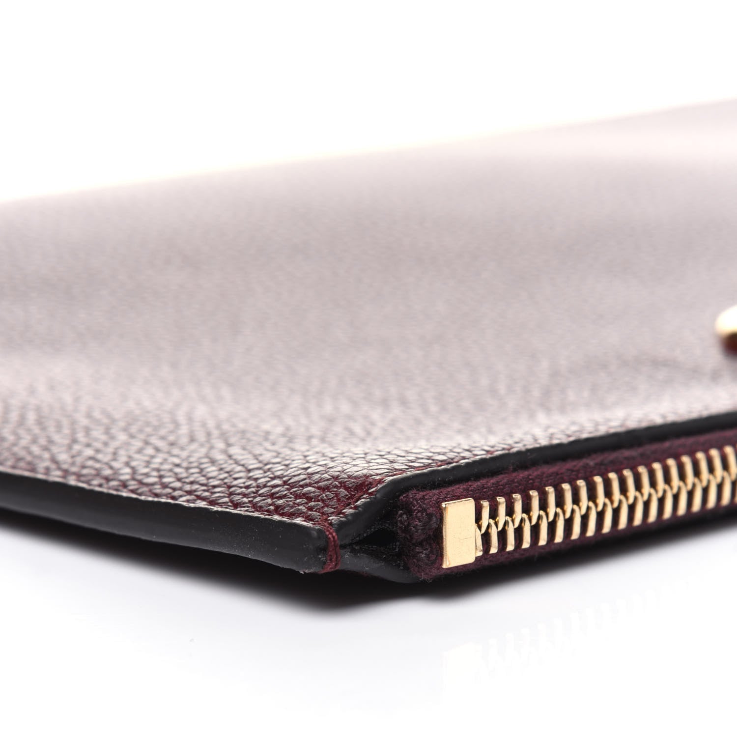 Gucci Grainy Calfskin Zumi Zip Pouch Vintage Bordeaux 12 of 15