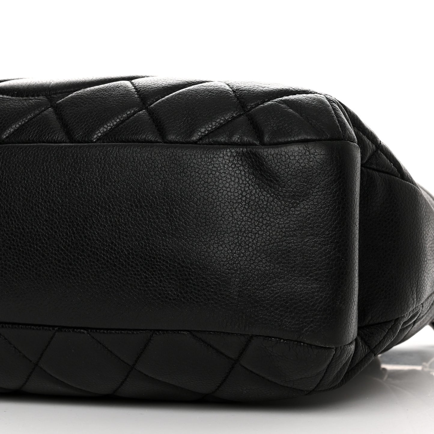 Caviar Quilted CC Timeless Soft Tote Black