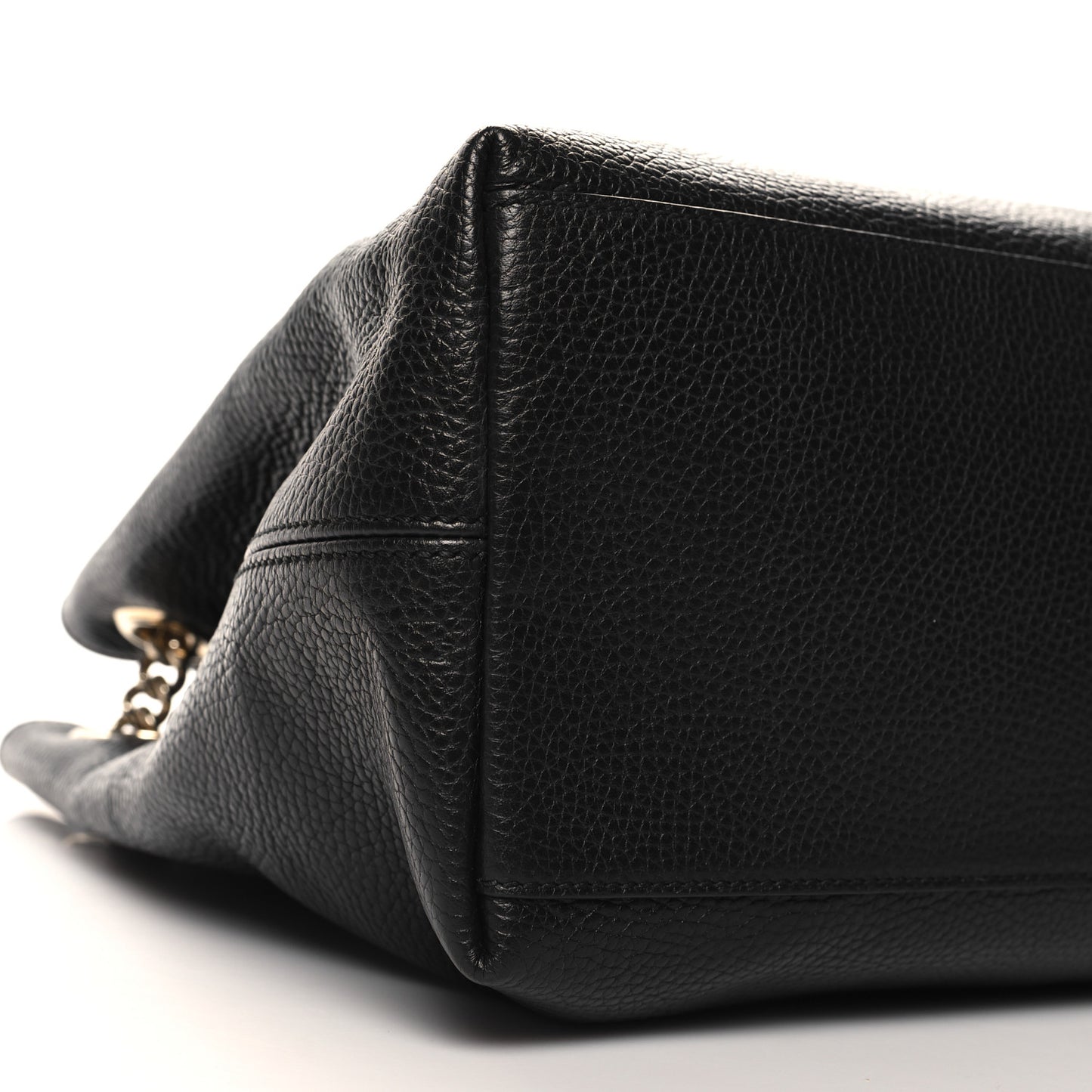 Pebbled Calfskin Medium Soho Chain Shoulder Bag Black