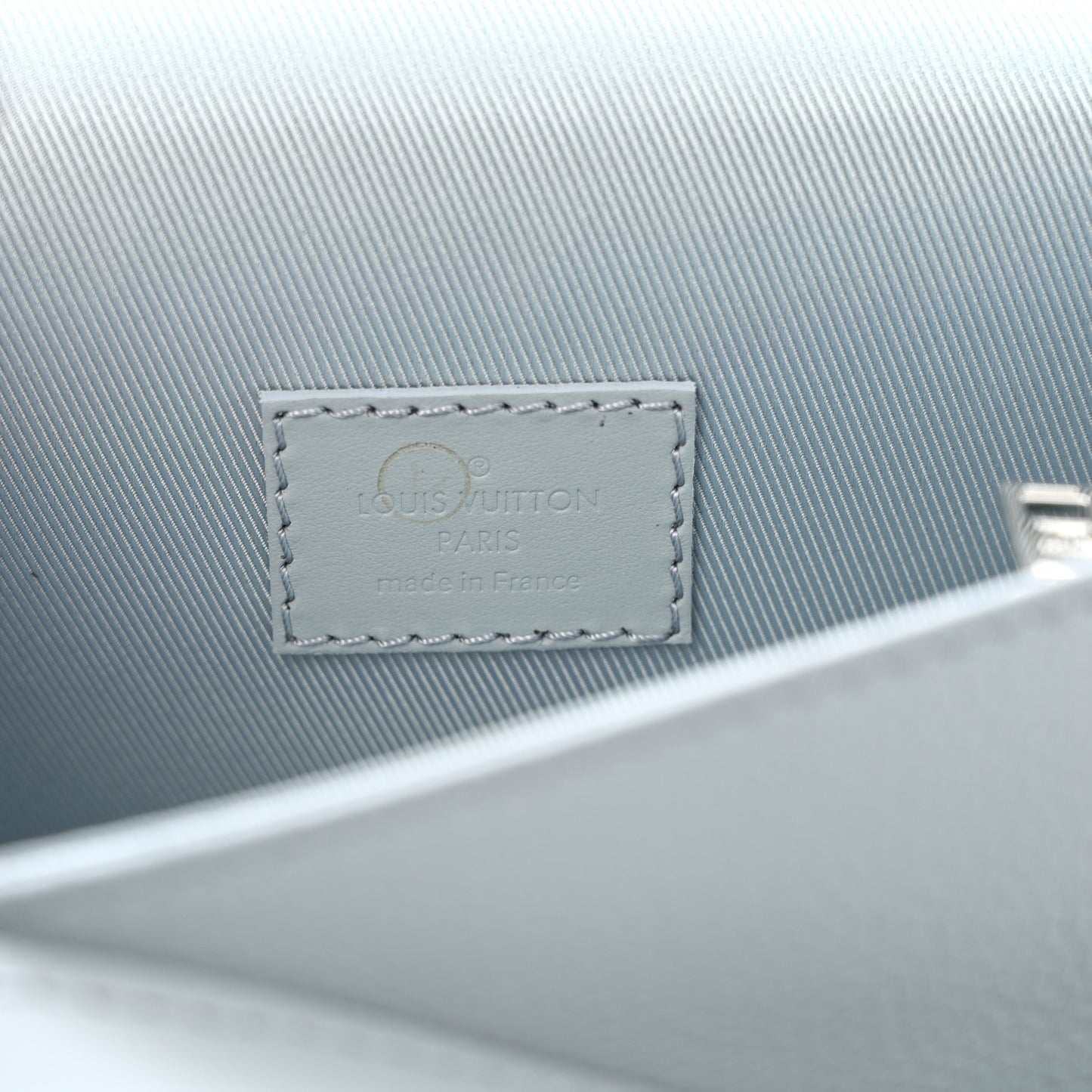 Calfskin Aerogram Fastline Wearable Wallet Cloud Blue