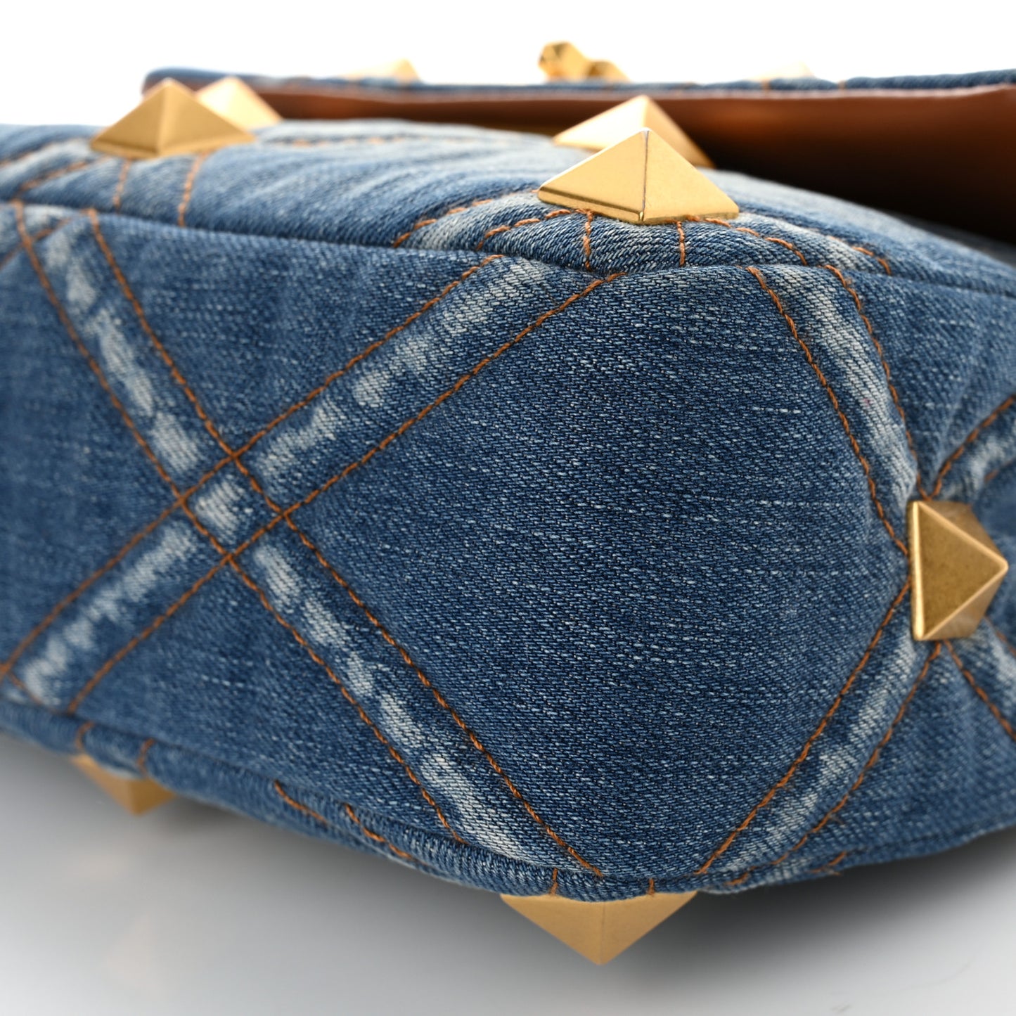 Denim Medium Roman Stud Shoulder Bag Light Denim Selleria