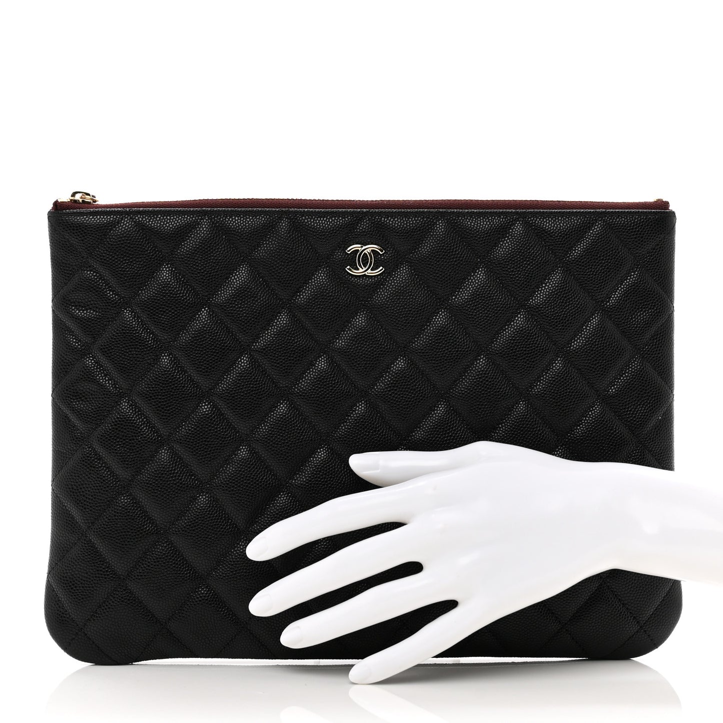 Caviar Quilted Medium Cosmetic Case Black