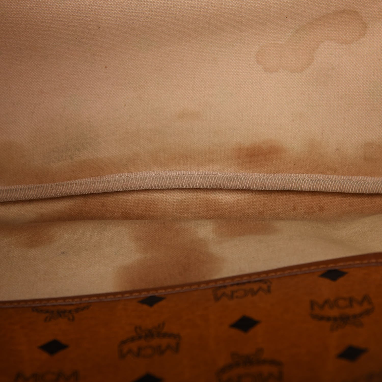 MCM Visetos Crocodile Embossed Medium Liz Shopper Tote Cognac 10 of 10