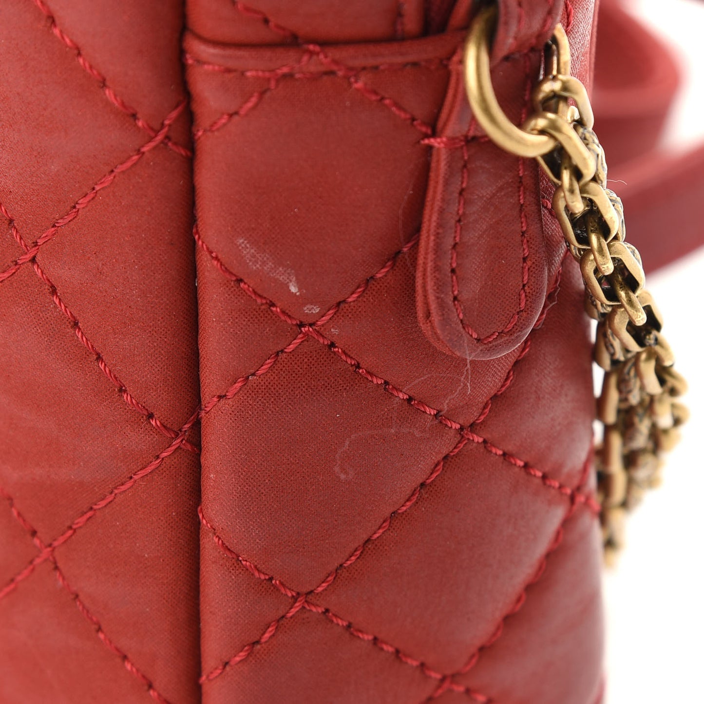 Iridescent Calfskin Quilted Reissue Camera Case Red