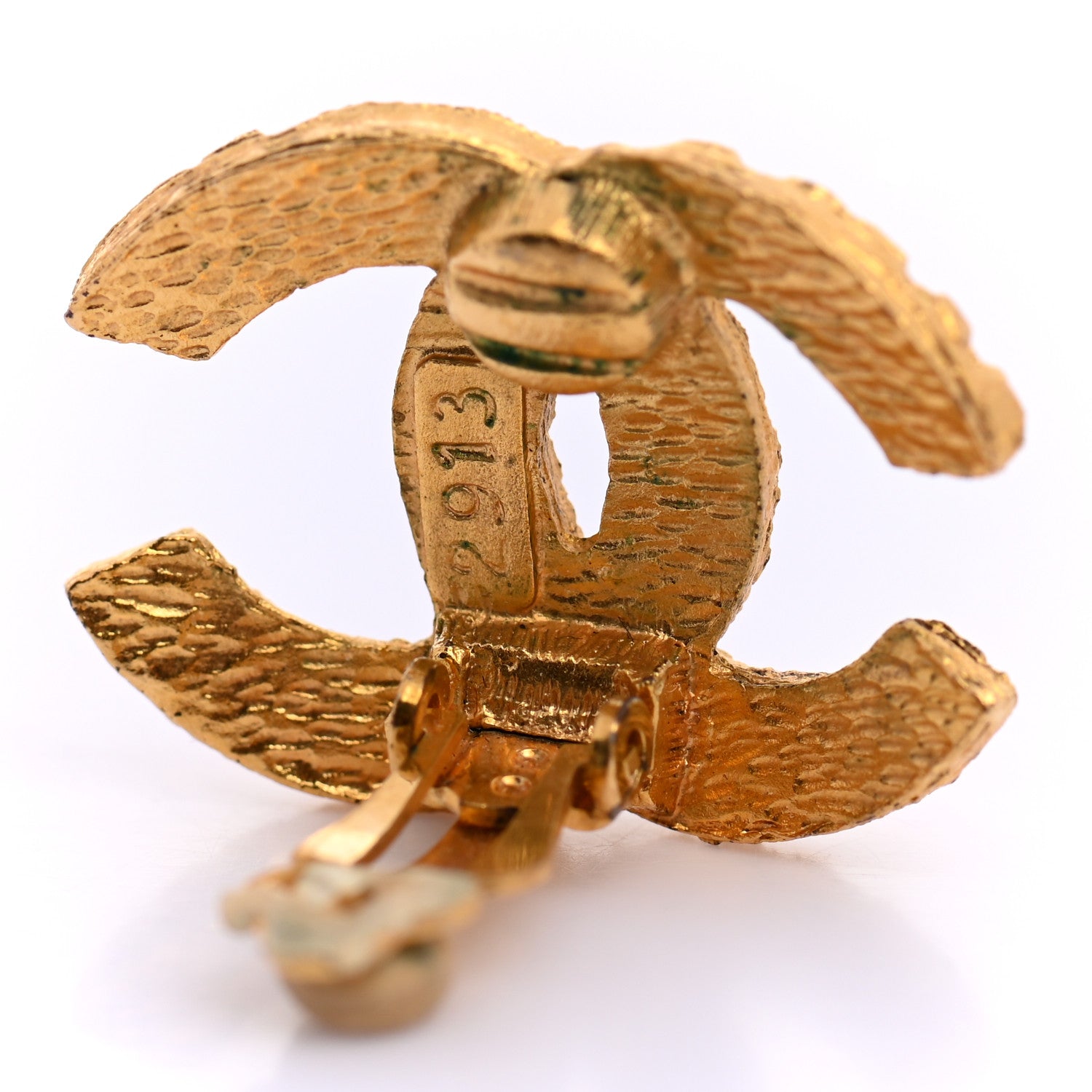 Chanel Quilted CC Clip On Earrings Gold 5 of 6