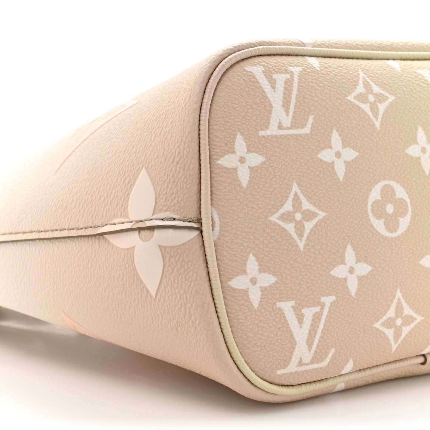 Monogram Giant Spring In The City Marshmallow Hobo Sunset Kaki