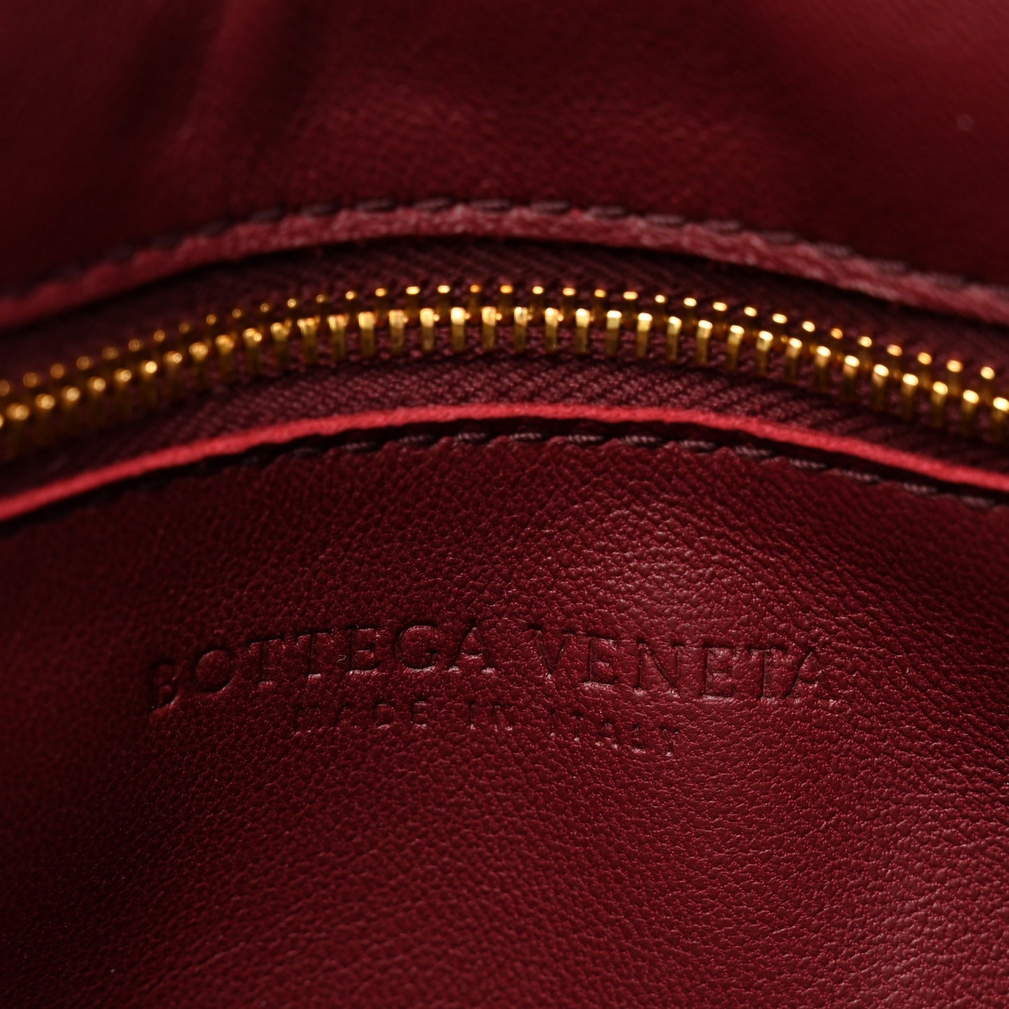 Lambskin Maxi Intrecciato Cassette Crossbody Bag Bordeaux
