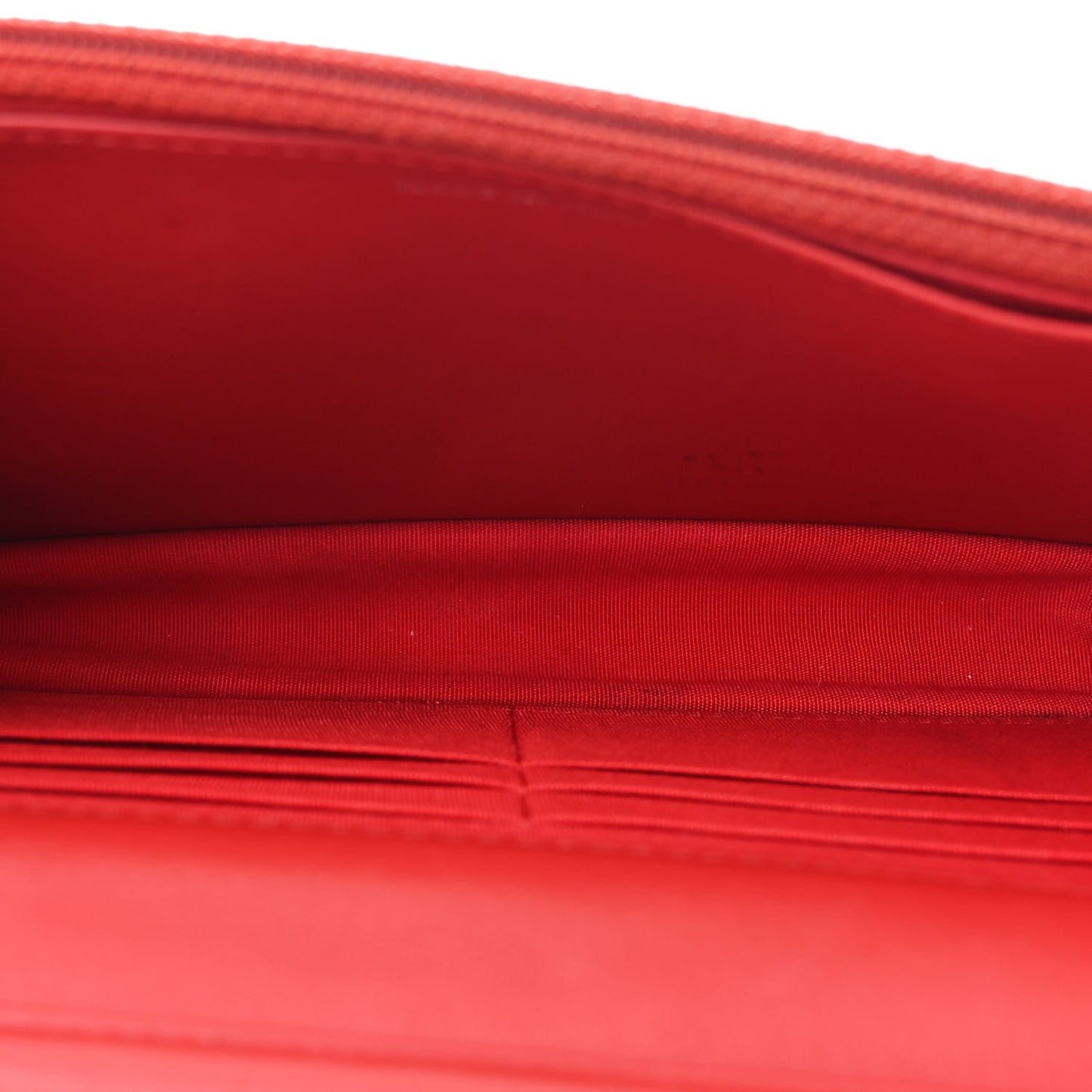 Lambskin Quilted CC Crossing Wallet On Chain WOC Red